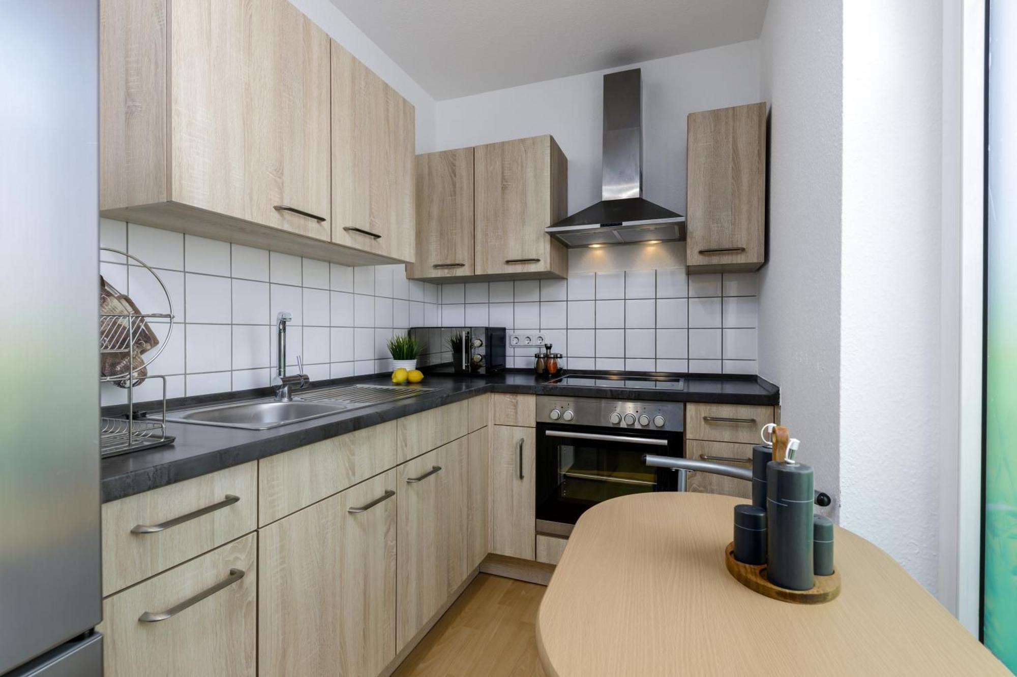 2 Zimmer Wohnung, Kueche, Bad, Balkon, Netflix Alzey Exterior photo
